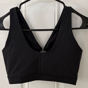 Whitney Simmons Gymshark “it’s a beautiful day to be alive” black sports bra